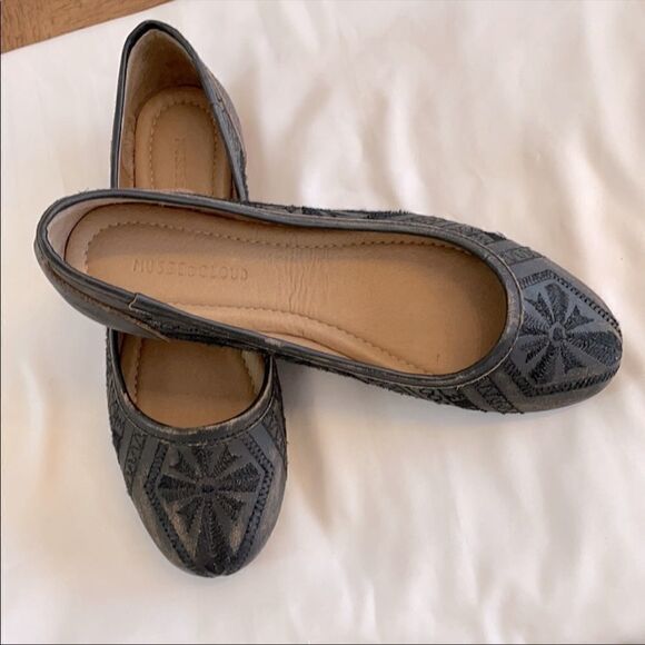 MUSSE & CLOUD DISTRESSED FLATS.   NEW. - Picture 5 of 10